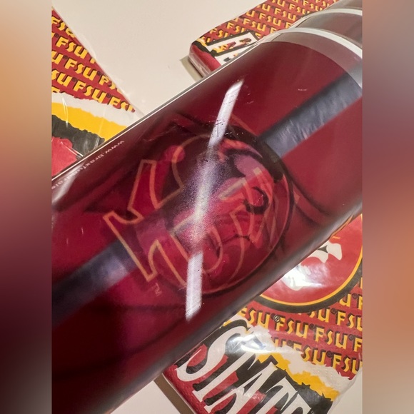 NWT LOT OF FLORIDA STATE PARTY SUPPLIES. - Picture 3 of 9